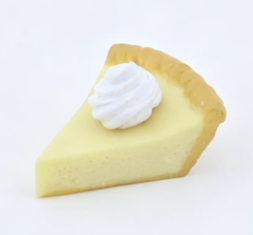 #238 【Cream Pie Slice】 Main image