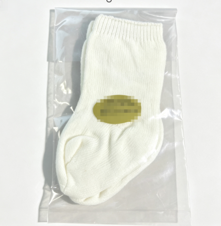 #232 【A pair of  whtie socks 】 Main image