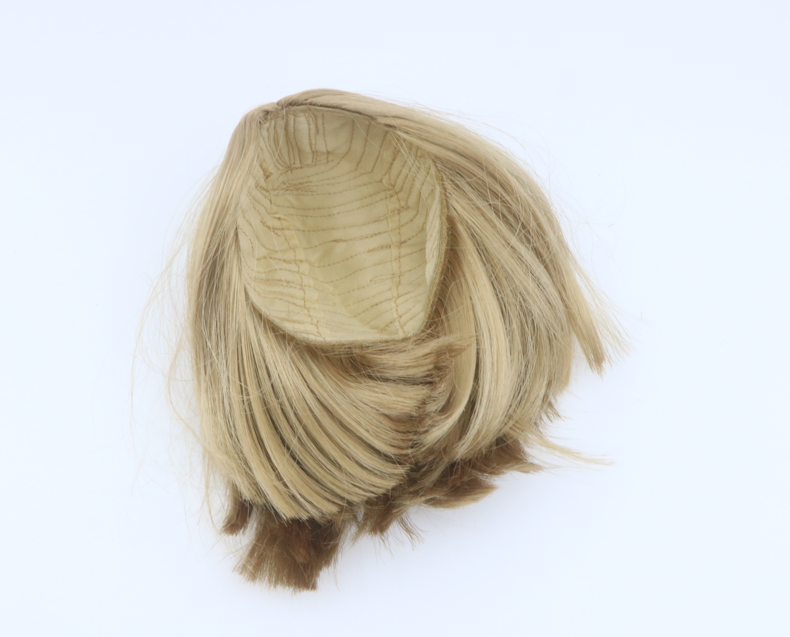 Light Blonde Straight Bob Wig For 18'' Fashion Girl Doll | Synthetic Doll Replacement Hair Accessory Secondary image