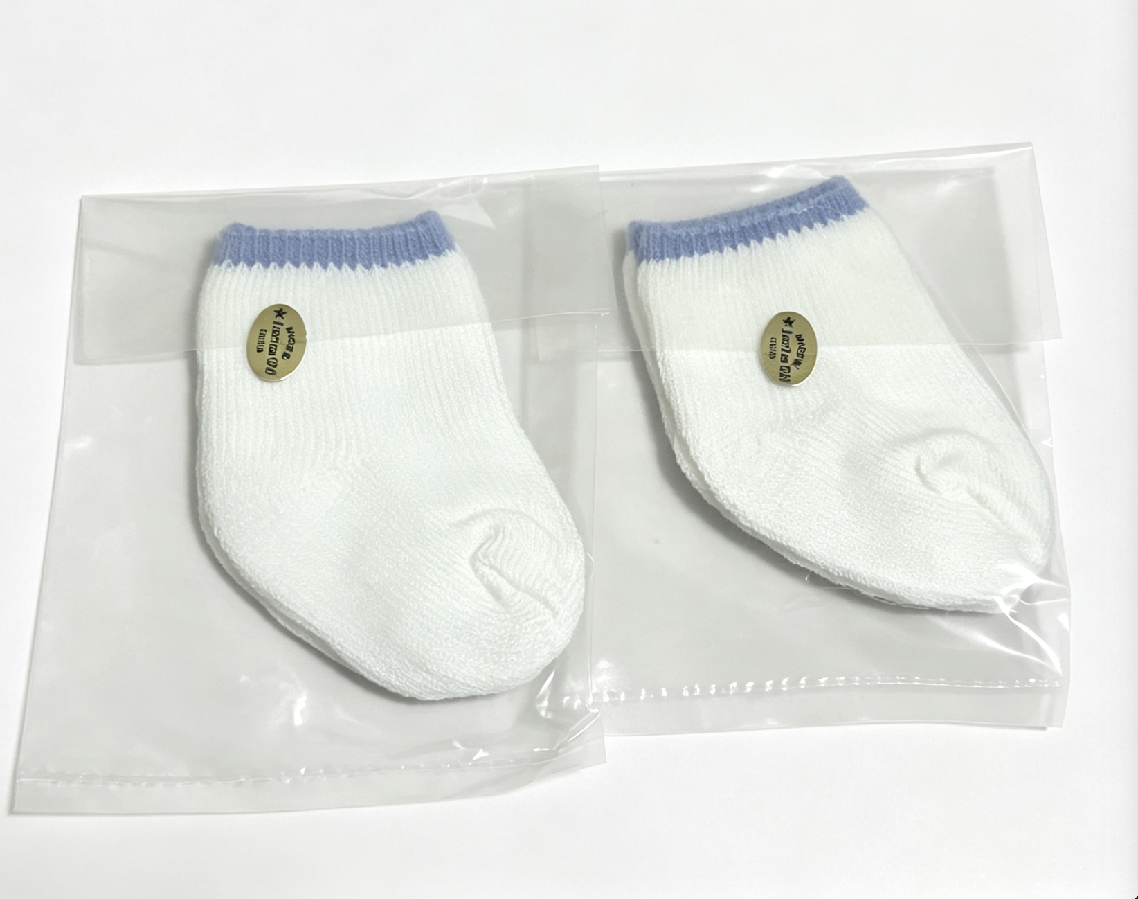 【2 pairs of white socks with blue Trim for 18'' doll meet outfit】 Main image