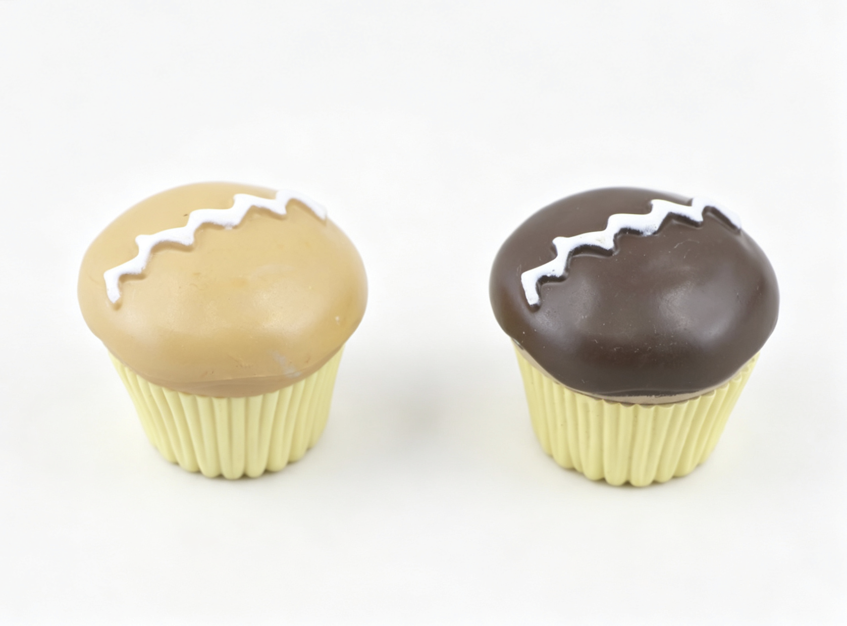 【2pcs Chocolate Cream cupcake for 18'' doll Lunch Box 】 Main image