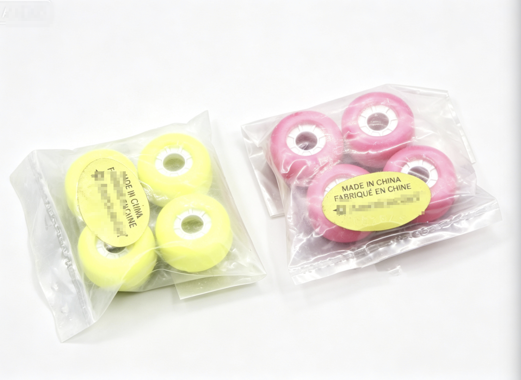 【 2 of pack 4 wheels from SKATE PARK SET for 18'' doll skating wheel】 Main image