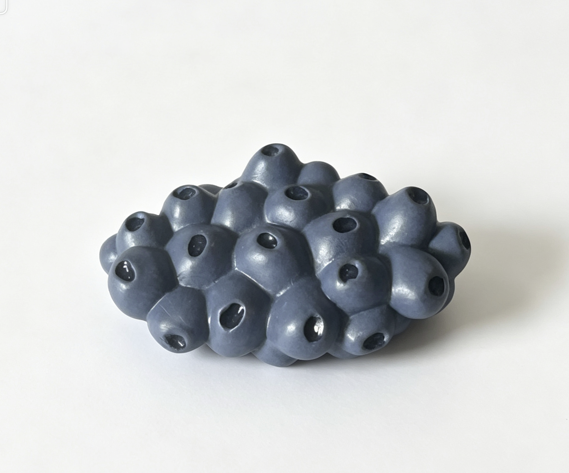 【Blackberry Cluster Pretend Food Accessory For 18'' Doll】 Secondary image