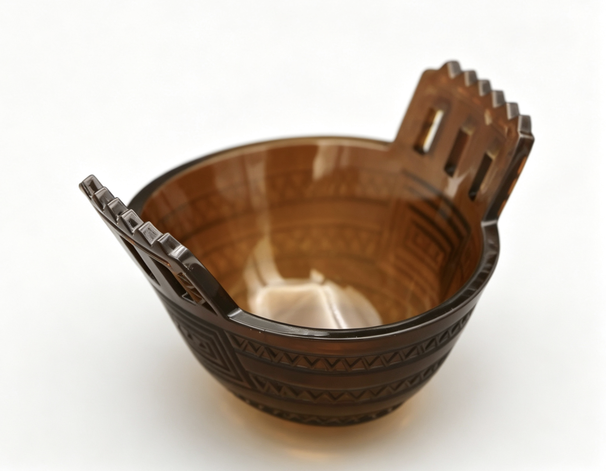 【A etched-horn bowl from Kaya’s Trading Feast Tule Mat for 18'' doll】 Main image
