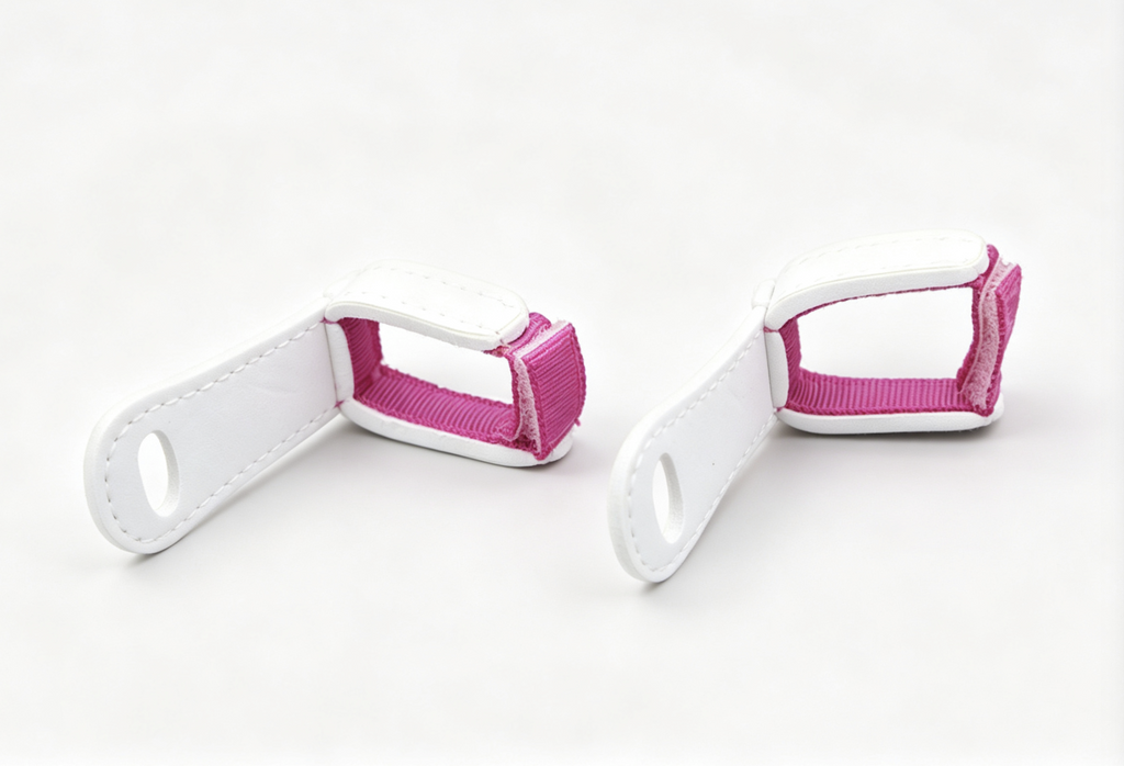 【A pair of Wrist Guards from Team USA Gymnastics Set for 18'' doll】
