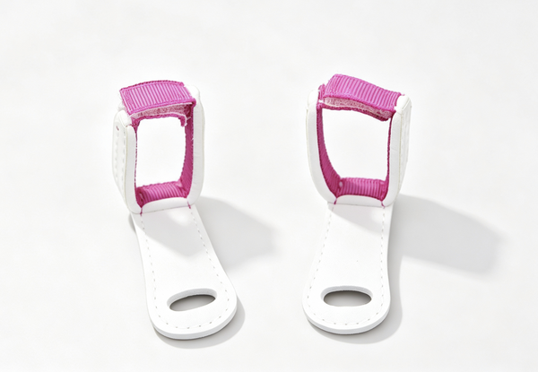【A pair of Wrist Guards from Team USA Gymnastics Set for 18'' doll】