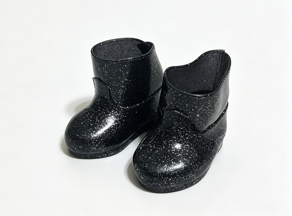【A pair of glittery black boots for 18'' doll Witchy Webs Costume】